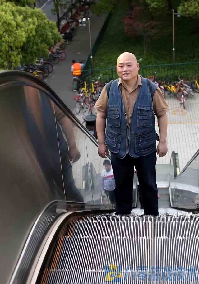 百度胖老师吧上海市公 安局轨道交通分局石宇玉老师求救  微信抖音快手百度贴吧百科图片视频知道搜索上海胖 ...